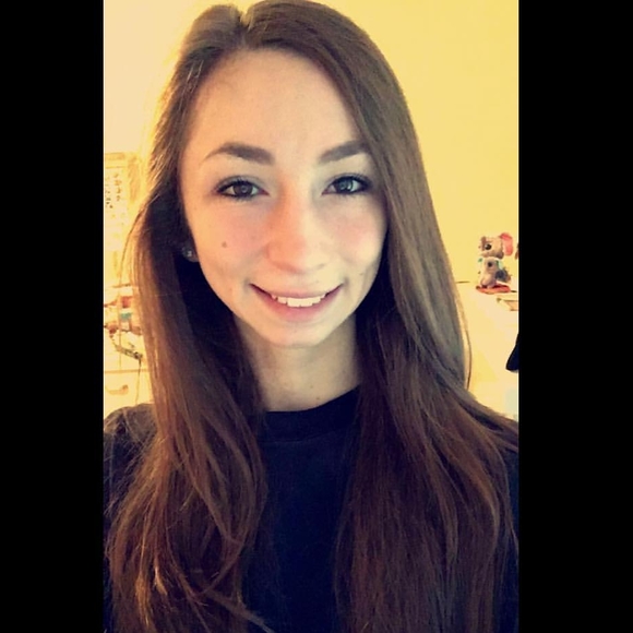Meet your Posher, Jenna - Picture 1 of 1